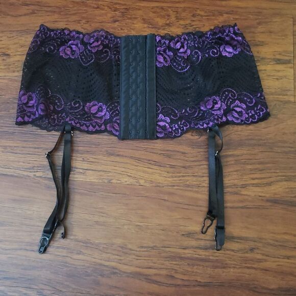 AvidLove Black Purple Chic Feminine Sexy Dainty Sheer Lace Garter Belt Size Med - Picture 4 of 5